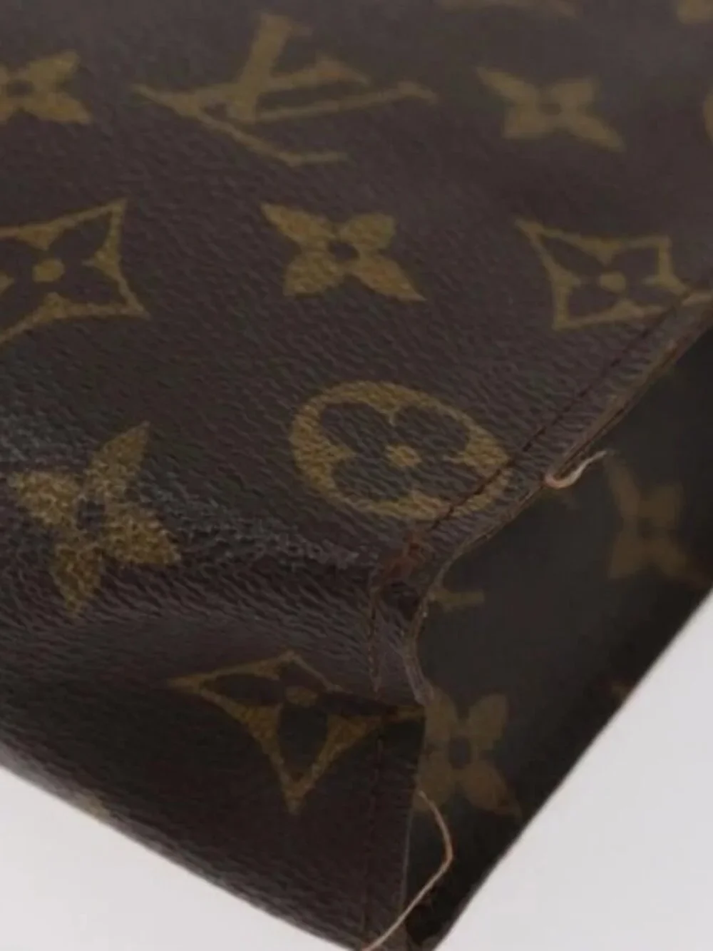 LOUIS VUITTON Monogram Poche Toilette 26 Pouch